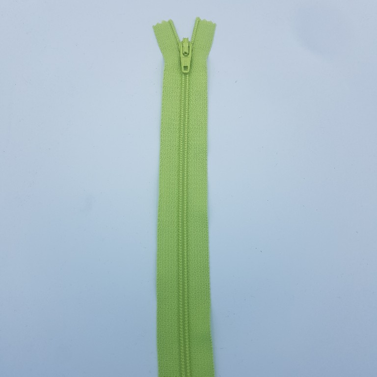Cerniera lampo 3mm in nylon verde 20 cm - Un punto alla volta